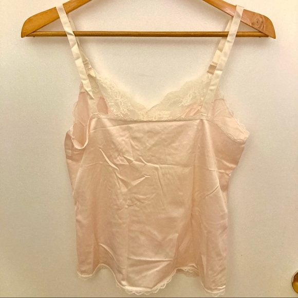 Vintage lace and silk camisole. - Picture 3 of 4